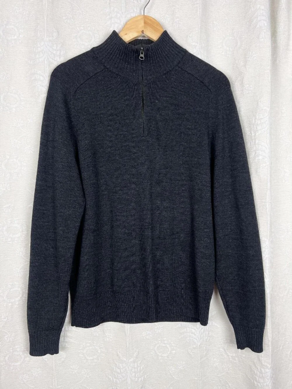100% Italian merino wool men's charcoal gray quarter zip knit sweater J. Crew M